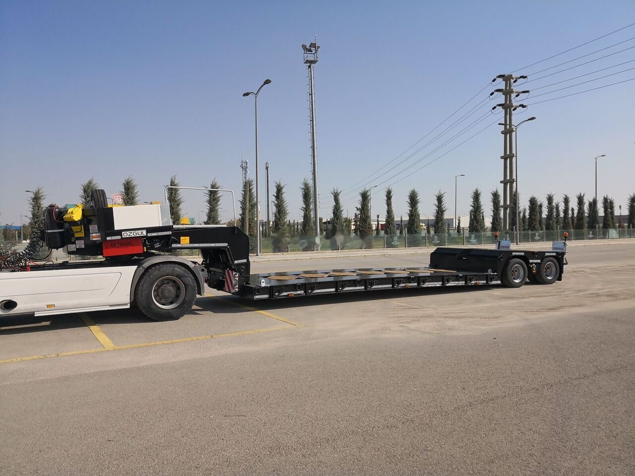 Özgül 2 AXLE LOW LOADER SEMI TRAILER - 低装载半拖车:图2 Özgül 2 AXLE LOW LOADER SEMI TRAILER - 低装载半拖车:图2