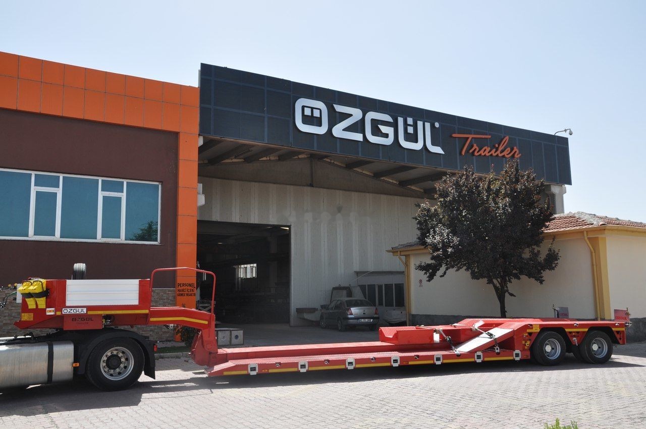 Özgül 2 AXLE LOW LOADER - 低装载半拖车:图1 Özgül 2 AXLE LOW LOADER - 低装载半拖车:图1