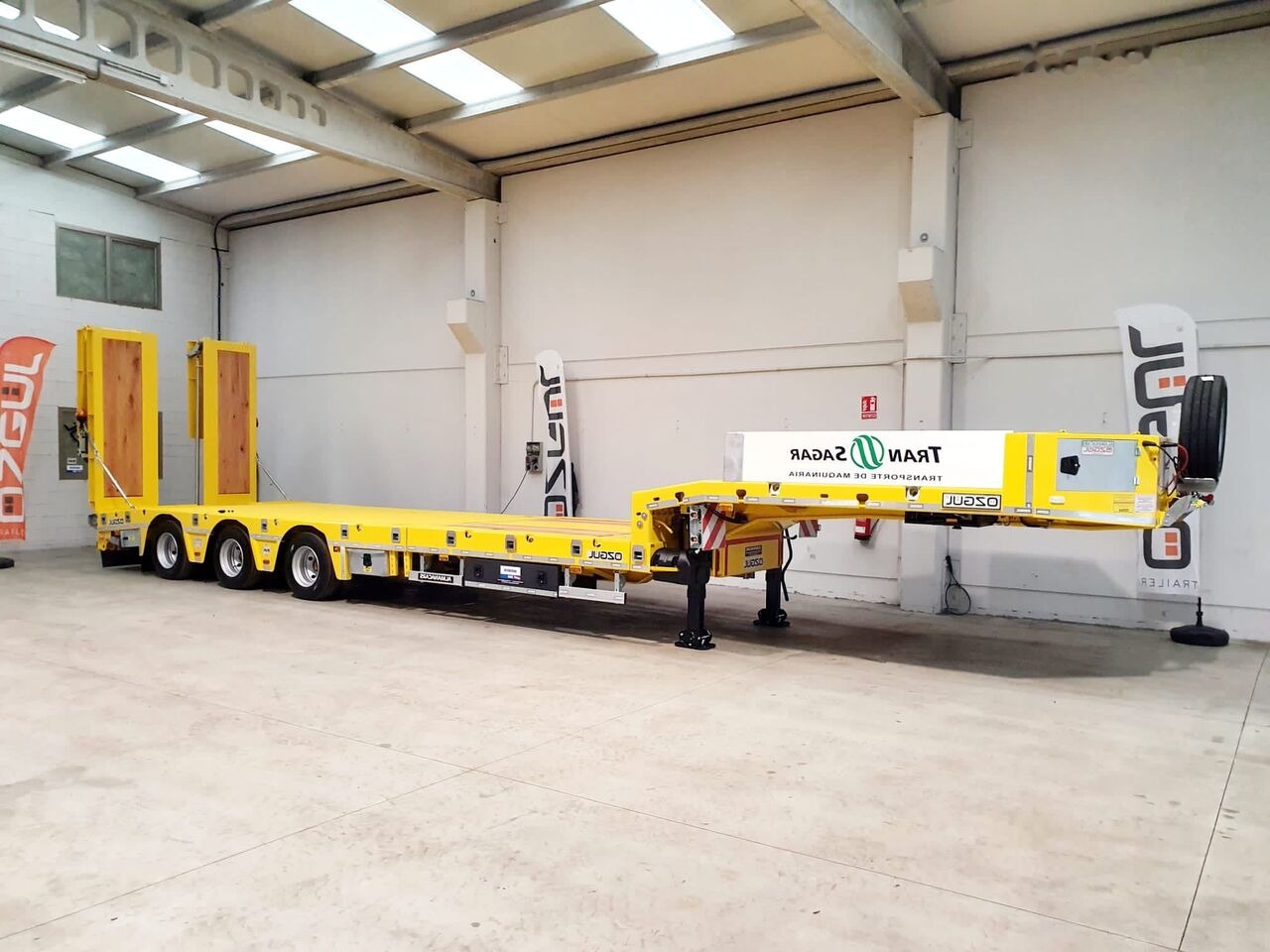 Özgül 3 AXE LOWBED SEMI TRAILER - 低装载半拖车:图4 Özgül 3 AXE LOWBED SEMI TRAILER - 低装载半拖车:图4