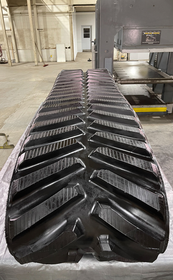 Versatile, Kinze Grain Carts, Kubota Delta track - 轨道 适用于 履带式拖拉机:图1 Versatile, Kinze Grain Carts, Kubota Delta track - 轨道 适用于 履带式拖拉机:图1