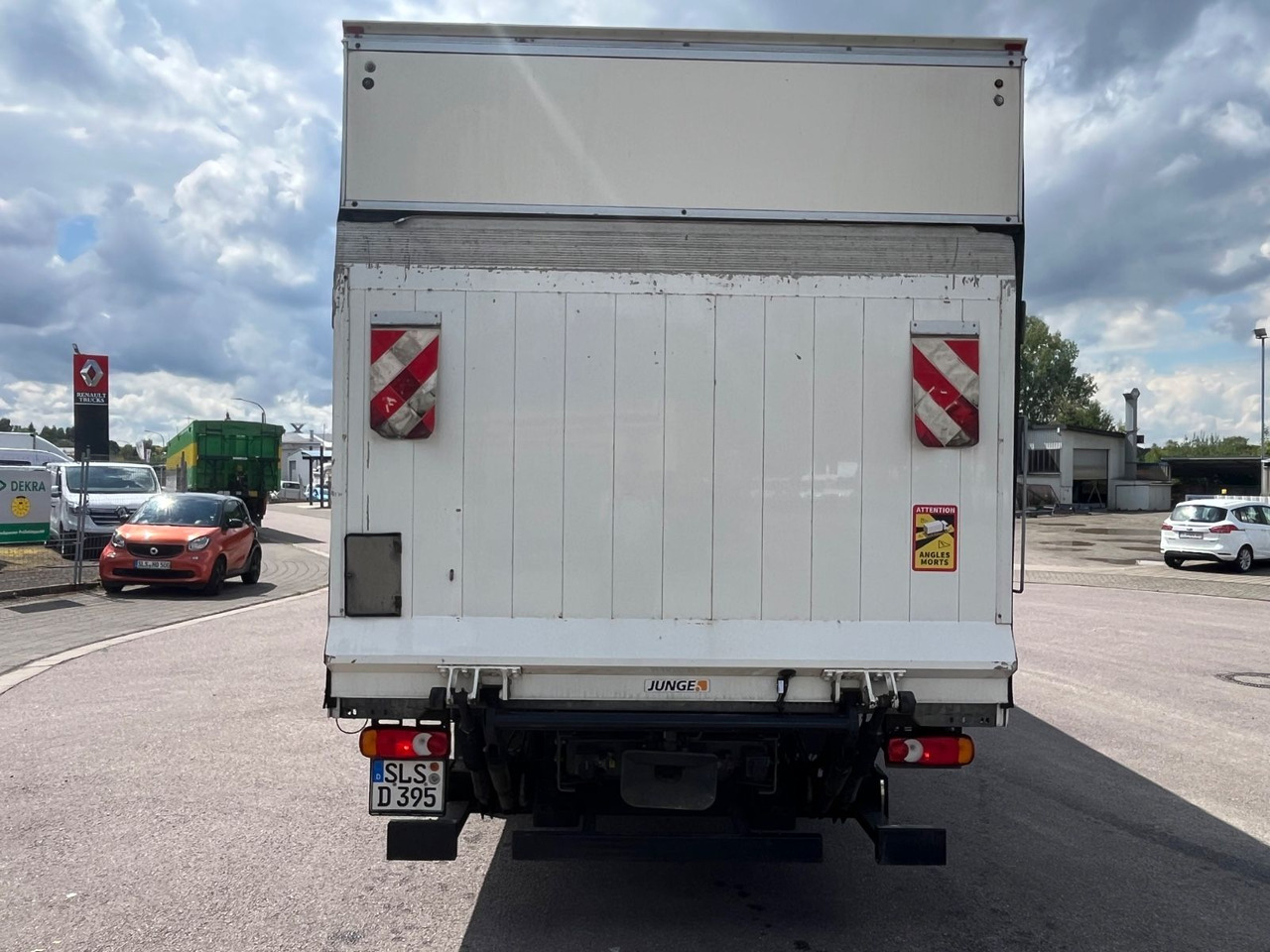 Renault D7.5 210 Kofferaufbau mit LBW - 厢式货车:图5 Renault D7.5 210 Kofferaufbau mit LBW - 厢式货车:图5