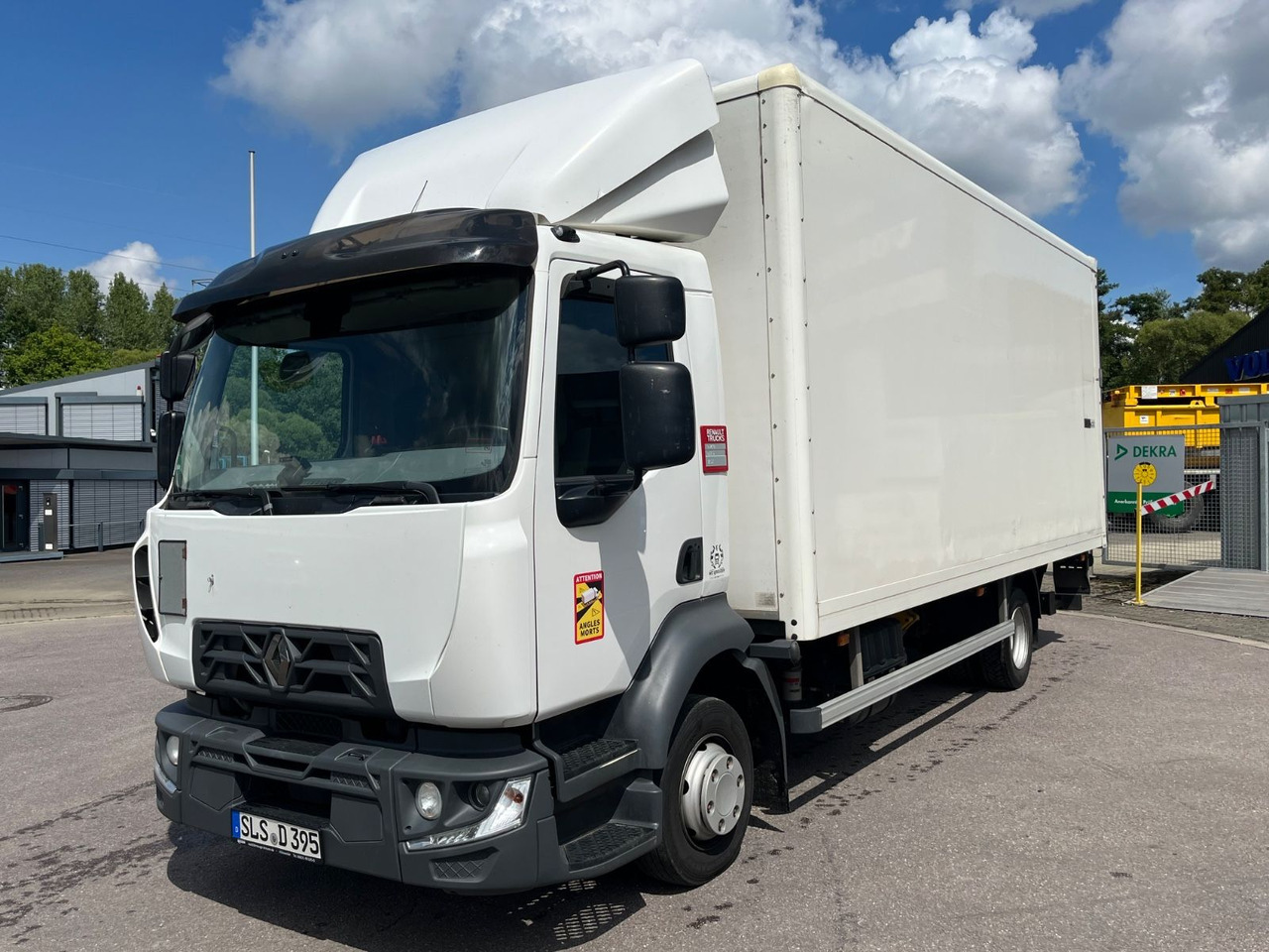 Renault D7.5 210 Kofferaufbau mit LBW - 厢式货车:图1 Renault D7.5 210 Kofferaufbau mit LBW - 厢式货车:图1