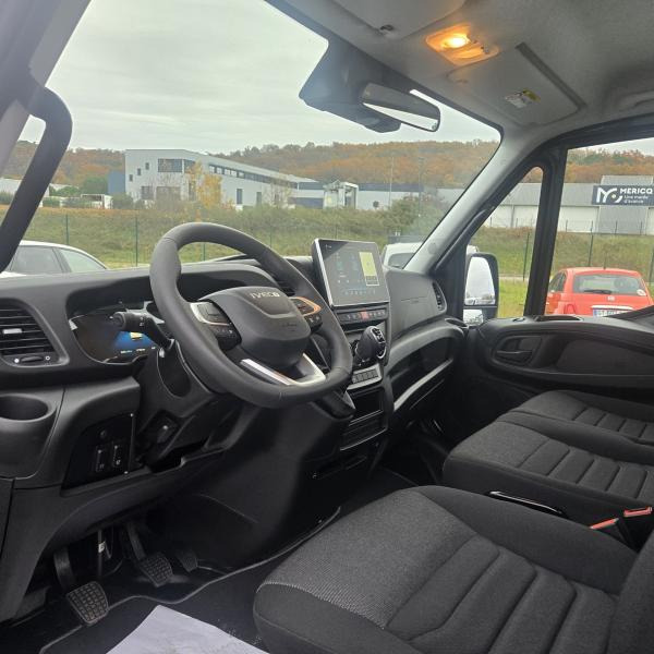 Iveco Daily 35C18 - 拖吊车:图2 Iveco Daily 35C18 - 拖吊车:图2