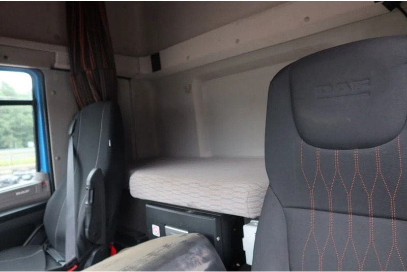 DAF CF 410 Bakwagen + Onderschuif klep - 厢式卡车:图5 DAF CF 410 Bakwagen + Onderschuif klep - 厢式卡车:图5