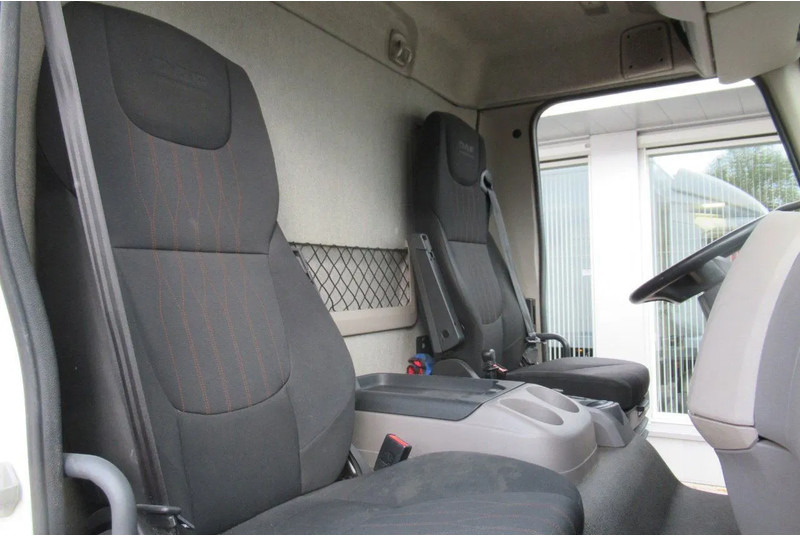 DAF LF 230 Bak+Klep Dhollandia 1500 kg Euro 6 - 厢式卡车:图5 DAF LF 230 Bak+Klep Dhollandia 1500 kg Euro 6 - 厢式卡车:图5