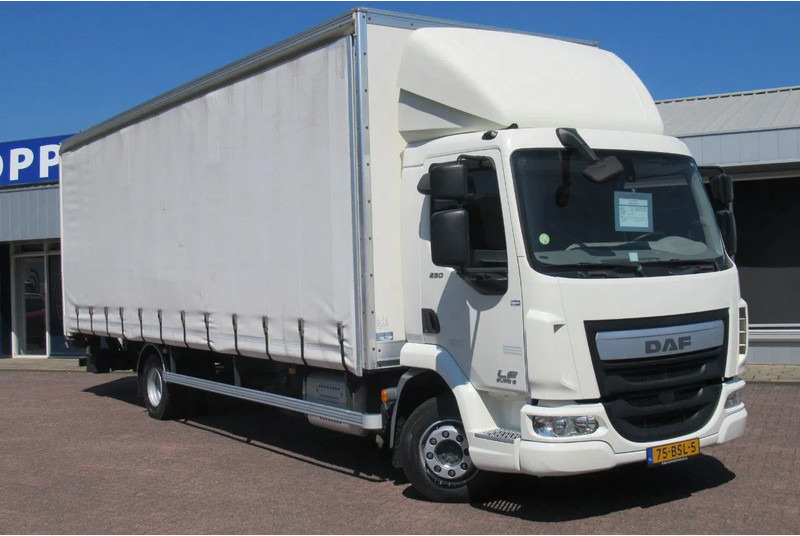 DAF LF 250 250 bak + klep + schuifzeil E6 - 侧帘卡车:图2 DAF LF 250 250 bak + klep + schuifzeil E6 - 侧帘卡车:图2