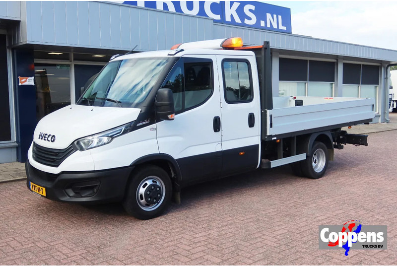 Iveco Daily 35C16 HI Matic Dubbele cabine open 7 persoons uitvoering. Dubbel lucht achter as. 3.0 L motor - 平板货车, 康比货车:图1 Iveco Daily 35C16 HI Matic Dubbele cabine open 7 persoons uitvoering. Dubbel lucht achter as. 3.0 L motor - 平板货车, 康比货车:图1