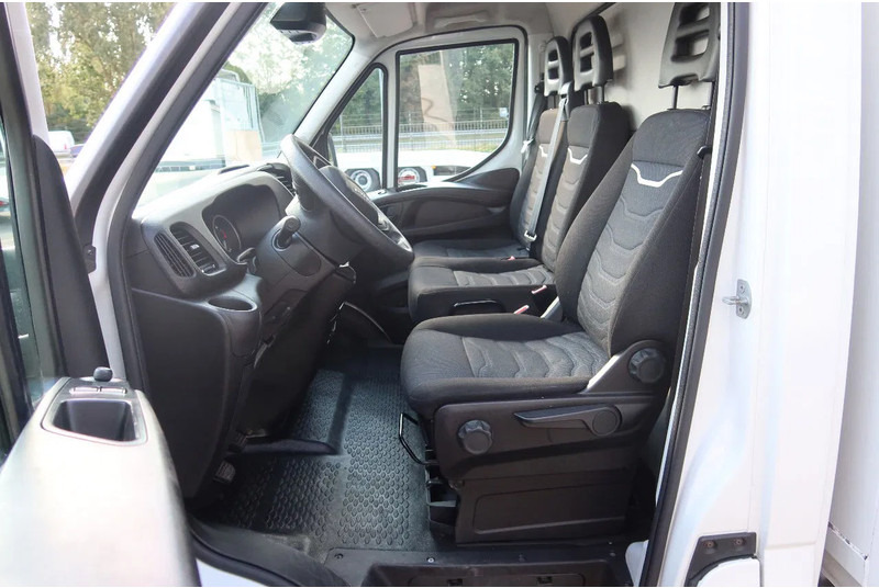 Iveco Daily 35S16 Bakwagen + Laadklep 750kg - 厢式货车:图4 Iveco Daily 35S16 Bakwagen + Laadklep 750kg - 厢式货车:图4