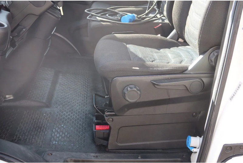 Iveco Daily 35S16 Iveco 35S16 L3/H2 Koel/Vries/ verwarmen Carrier Xarios 350 + 220 volt nacht aansluiting - 冷藏货车:图5 Iveco Daily 35S16 Iveco 35S16 L3/H2 Koel/Vries/ verwarmen Carrier Xarios 350 + 220 volt nacht aansluiting - 冷藏货车:图5
