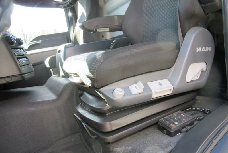 MAN TGM 15.250 Bak + klep E6 - 厢式卡车:图5 MAN TGM 15.250 Bak + klep E6 - 厢式卡车:图5