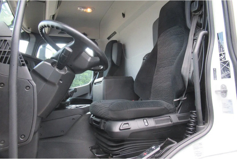 Mercedes-Benz Actros 1832 1832 LL 4x2 - 厢式卡车:图5 Mercedes-Benz Actros 1832 1832 LL 4x2 - 厢式卡车:图5