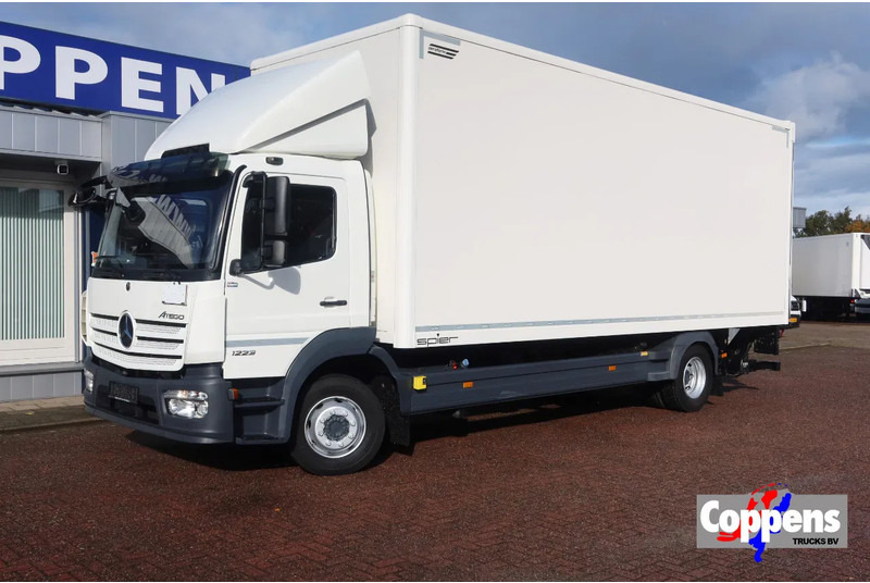 Mercedes-Benz Atego 1223 L Bak + Klep Bar 3000 KG - 厢式卡车:图1 Mercedes-Benz Atego 1223 L Bak + Klep Bar 3000 KG - 厢式卡车:图1