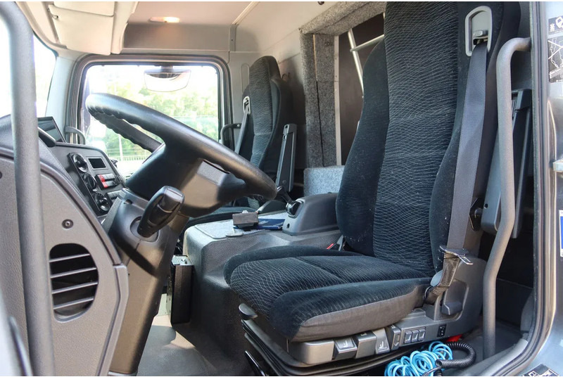 Mercedes-Benz Atego 816 L 3 Paarden/4 Ponies Nieuwe APK + nieuwe accu. - 马匹运输车:图5 Mercedes-Benz Atego 816 L 3 Paarden/4 Ponies Nieuwe APK + nieuwe accu. - 马匹运输车:图5