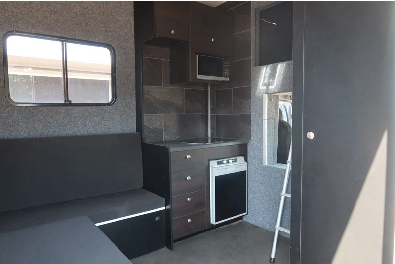 Mercedes-Benz Atego 816 L 3 Paarden/4 Ponies Nieuwe APK + nieuwe accu. - 马匹运输车:图4 Mercedes-Benz Atego 816 L 3 Paarden/4 Ponies Nieuwe APK + nieuwe accu. - 马匹运输车:图4