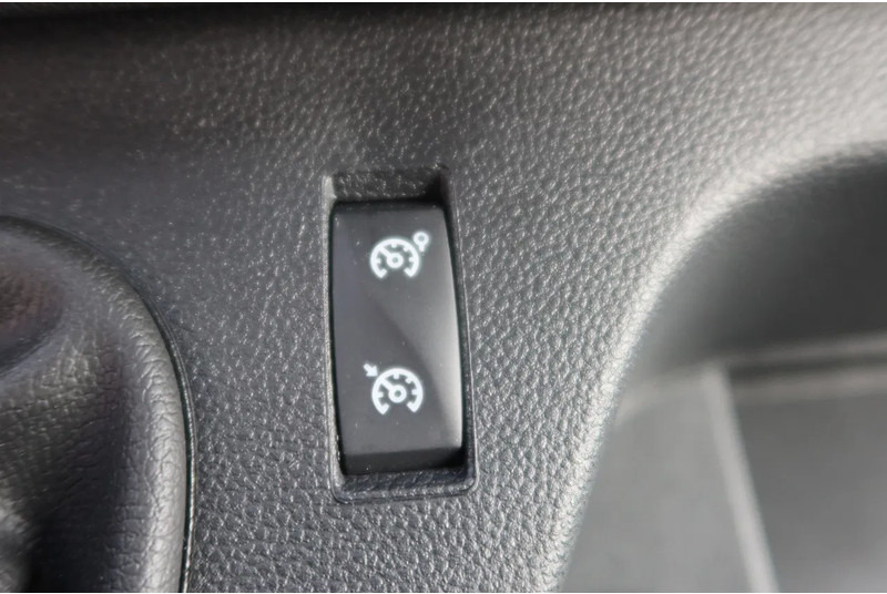 冷藏货车 Renault Master Carrier Xarios 350 Koel/vries + verwarmen + nachtaansluiting 220 volt BPM VRIJ!!!:图12 冷藏货车 Renault Master Carrier Xarios 350 Koel/vries + verwarmen + nachtaansluiting 220 volt BPM VRIJ!!!:图12