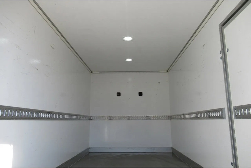 Renault Master Heating HEAVY DUTCH FLOWER TRUCK Euro 6 - 厢式卡车:图4 Renault Master Heating HEAVY DUTCH FLOWER TRUCK Euro 6 - 厢式卡车:图4