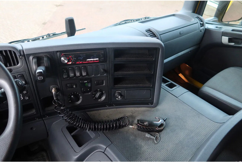 厢式卡车 Scania P250 Bak+Klep E6 Dhollandia 1500 kg：图6