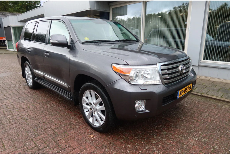 Toyota Land Cruiser V8 200 V8. 4.5D Executive. 7 Persoons. Luchtvering. Marge voertuig - 汽车:图2 Toyota Land Cruiser V8 200 V8. 4.5D Executive. 7 Persoons. Luchtvering. Marge voertuig - 汽车:图2