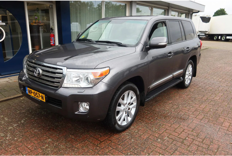 Toyota Land Cruiser V8 200 V8. 4.5D Executive. 7 Persoons. Luchtvering. Marge voertuig - 汽车:图1 Toyota Land Cruiser V8 200 V8. 4.5D Executive. 7 Persoons. Luchtvering. Marge voertuig - 汽车:图1