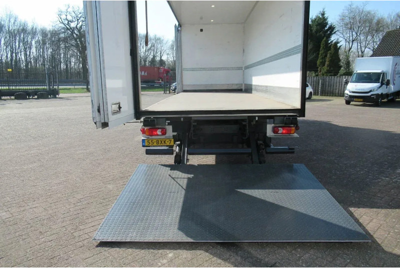 Volvo FL 250 Bakwagen + 6 deuren + Laadklep 2000 kg - 厢式卡车:图4 Volvo FL 250 Bakwagen + 6 deuren + Laadklep 2000 kg - 厢式卡车:图4