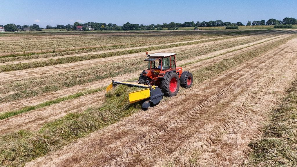 Elho TR 300 Trommelschudder zwadkeerder zwadbeluchter - 翻草机/ 搂草机:图1 Elho TR 300 Trommelschudder zwadkeerder zwadbeluchter - 翻草机/ 搂草机:图1