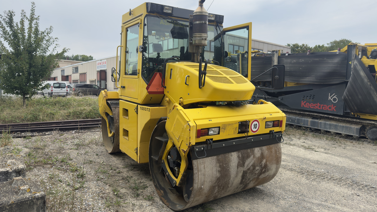 BOMAG BW174AD - 碾压机:图1 BOMAG BW174AD - 碾压机:图1