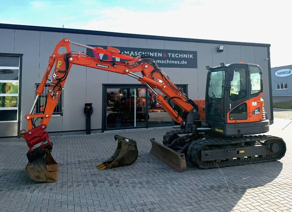 Doosan DX 85 R - 小型挖掘机:图1 Doosan DX 85 R - 小型挖掘机:图1