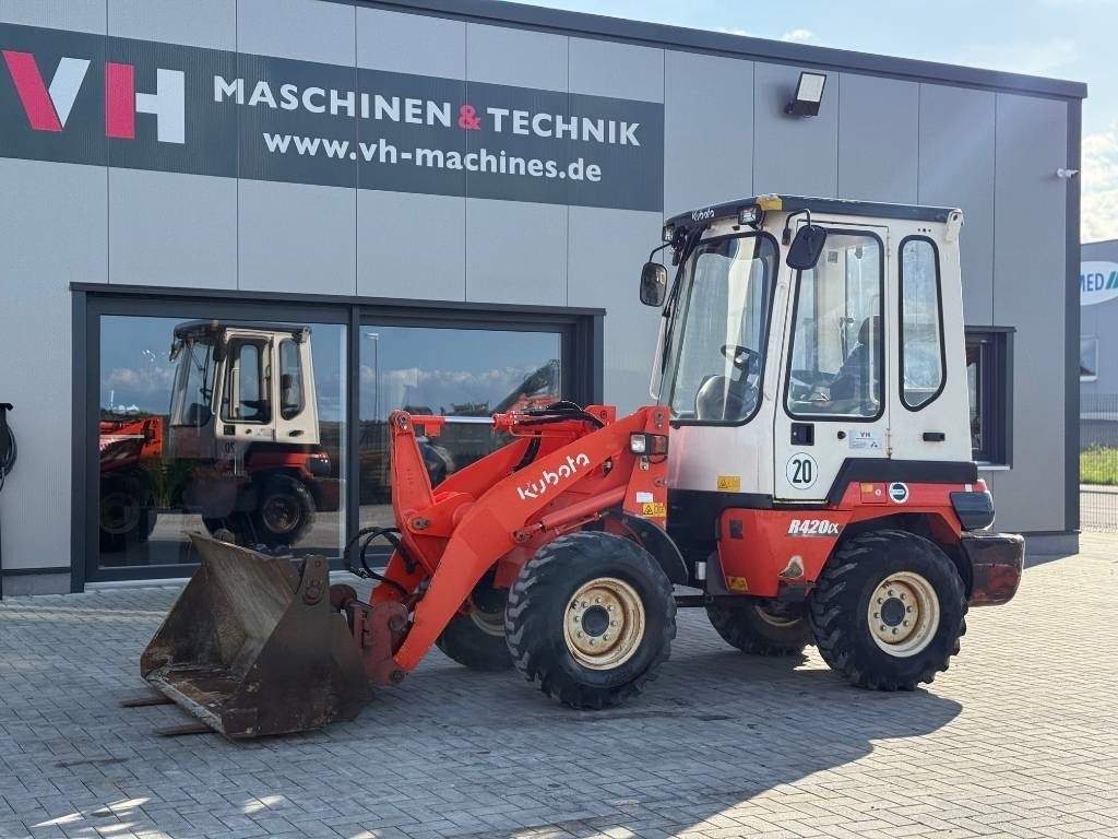 Kubota R 420 - 轮式装载机:图2 Kubota R 420 - 轮式装载机:图2