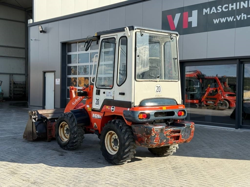Kubota R 420 - 轮式装载机:图3 Kubota R 420 - 轮式装载机:图3