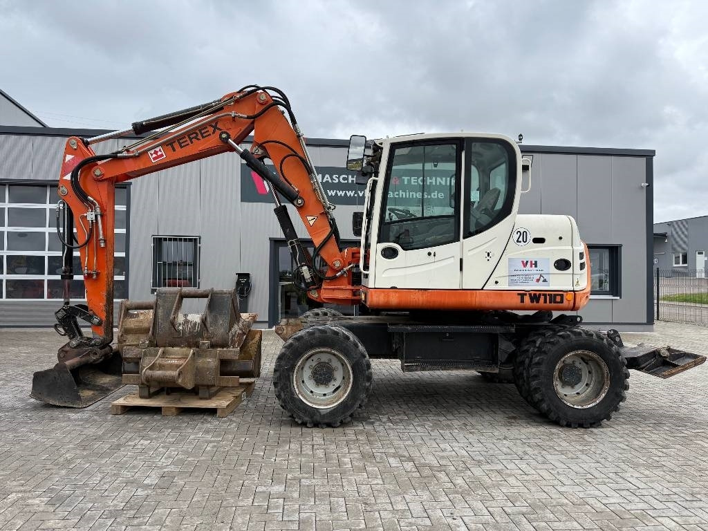 Terex TW 110 - 轮式挖掘机:图2 Terex TW 110 - 轮式挖掘机:图2