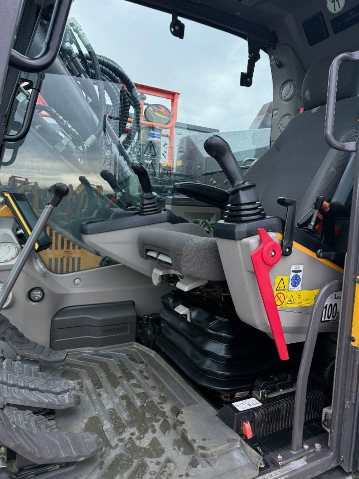 履带式挖掘机 Volvo ECR 145 EL：图8