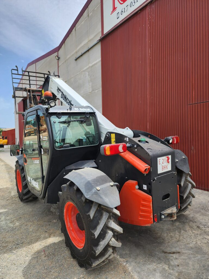 BOBCAT TL30.60DA - 伸缩臂叉装车:图3 BOBCAT TL30.60DA - 伸缩臂叉装车:图3