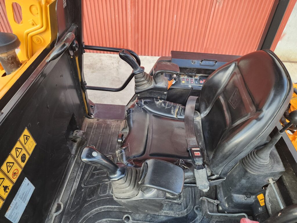 JCB 1CX - 小型挖掘机:图5 JCB 1CX - 小型挖掘机:图5