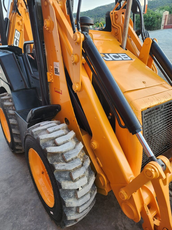JCB 1CX - 小型挖掘机:图4 JCB 1CX - 小型挖掘机:图4