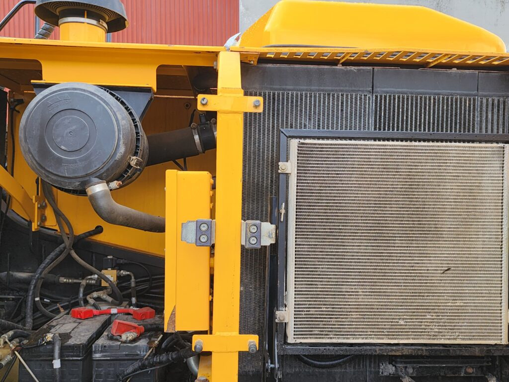 JCB JS220LC+T4i - 履带式挖掘机:图4 JCB JS220LC+T4i - 履带式挖掘机:图4