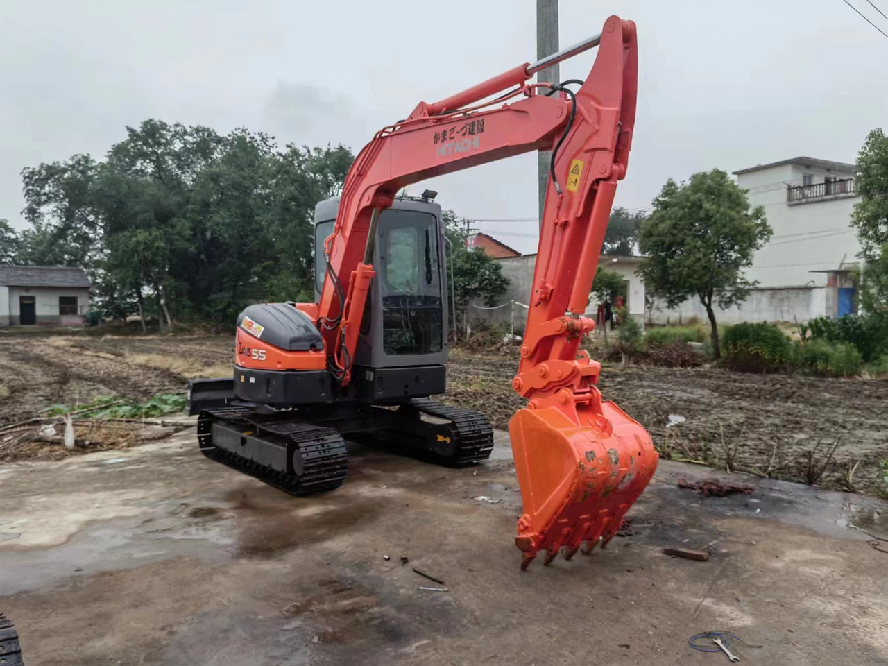 HITACHI ZX55 - 小型挖掘机:图1 HITACHI ZX55 - 小型挖掘机:图1