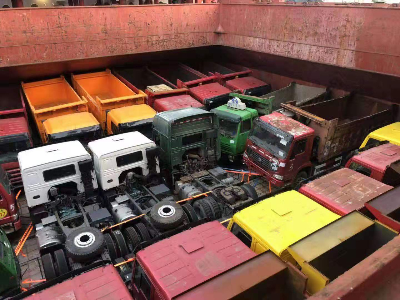 HOWO 6*6 - 翻斗车:图4 HOWO 6*6 - 翻斗车:图4