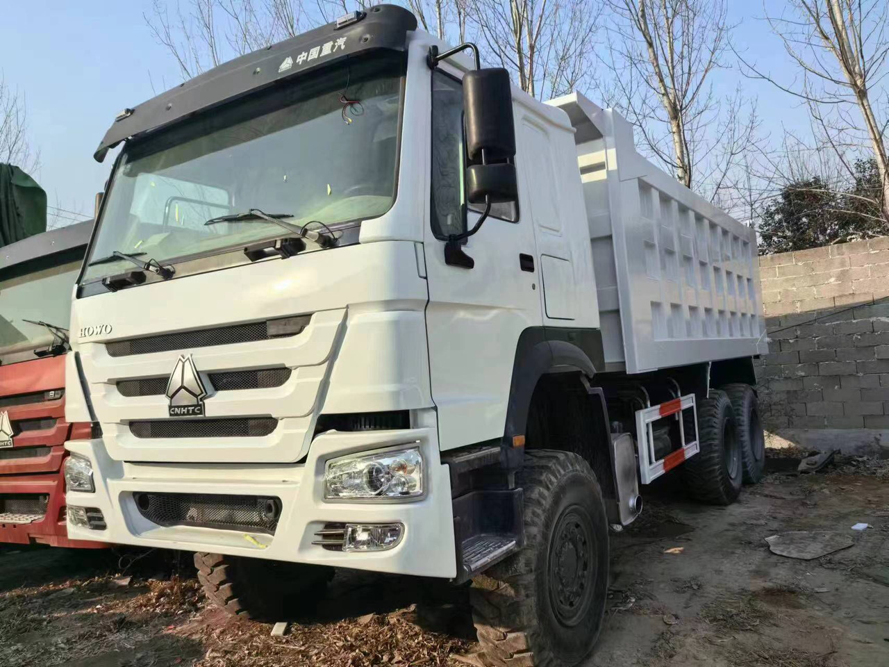 HOWO 6*6 - 翻斗车:图1 HOWO 6*6 - 翻斗车:图1