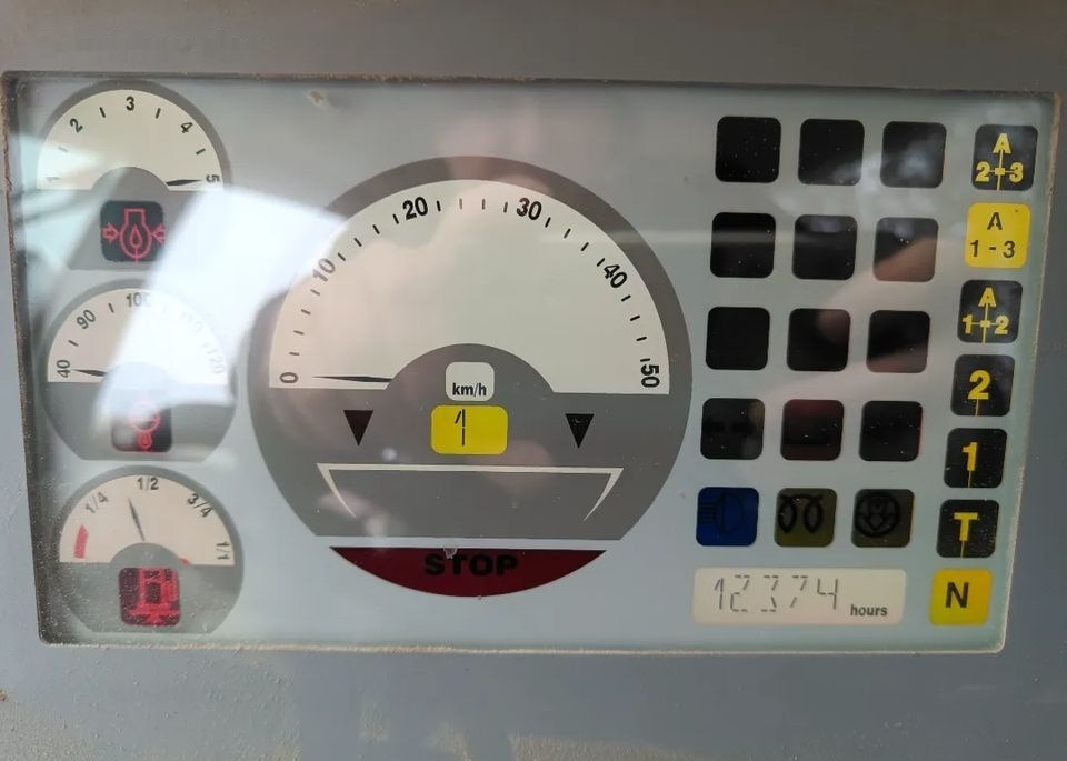 Liebherr L544 2 plus 2 - 轮式装载机:图5 Liebherr L544 2 plus 2 - 轮式装载机:图5