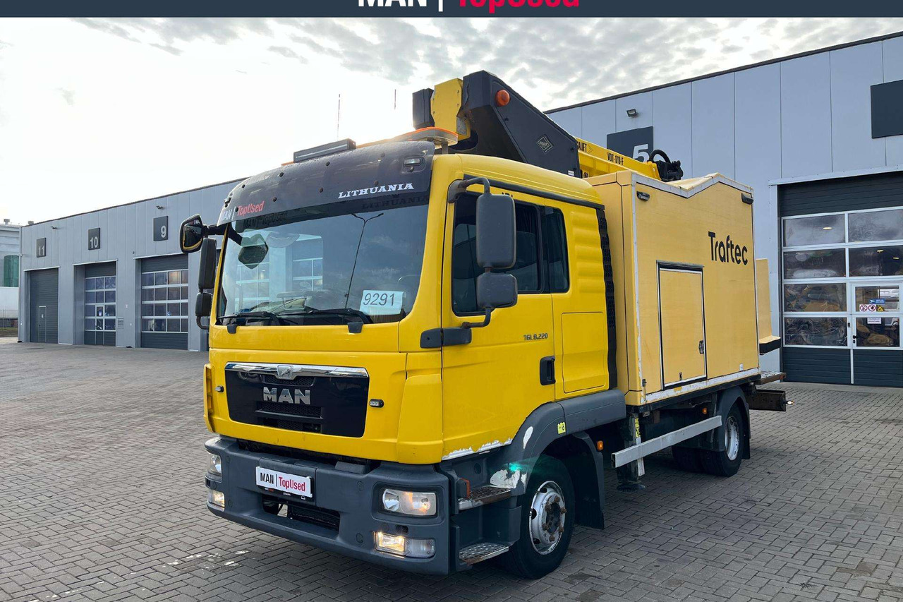 MAN 8.220 4X2 bokštelis(9291) - 起重车:图1 MAN 8.220 4X2 bokštelis(9291) - 起重车:图1