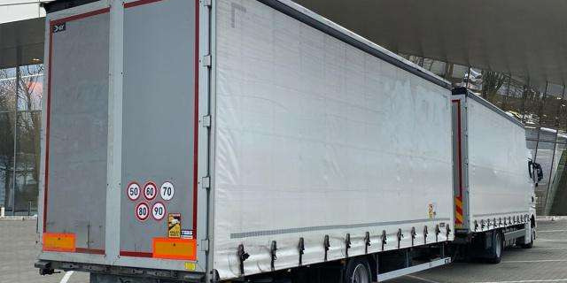 MAN TGX18.470 4x2 LL Retarder (8830) - 侧帘卡车:图4 MAN TGX18.470 4x2 LL Retarder (8830) - 侧帘卡车:图4