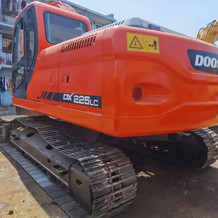 22tons Used Excavator Doosan DX225 In Good Condition Used Original doosan 225 excavator - 履带式挖掘机:图2 22tons Used Excavator Doosan DX225 In Good Condition Used Original doosan 225 excavator - 履带式挖掘机:图2