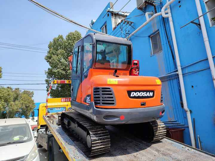 Awesome Performance Korea Imported Small Scale Used Doosan Dh60 Dh55 Dh150 Dx60 Dx225 Excavator nice condition - 履带式挖掘机:图4 Awesome Performance Korea Imported Small Scale Used Doosan Dh60 Dh55 Dh150 Dx60 Dx225 Excavator nice condition - 履带式挖掘机:图4