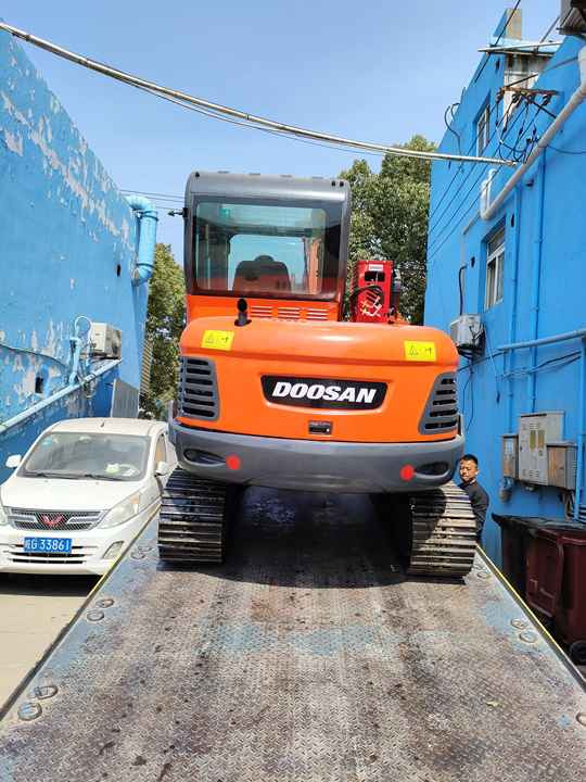 Awesome Performance Korea Imported Small Scale Used Doosan Dh60 Dh55 Dh150 Dx60 Dx225 Excavator nice condition - 履带式挖掘机:图3 Awesome Performance Korea Imported Small Scale Used Doosan Dh60 Dh55 Dh150 Dx60 Dx225 Excavator nice condition - 履带式挖掘机:图3