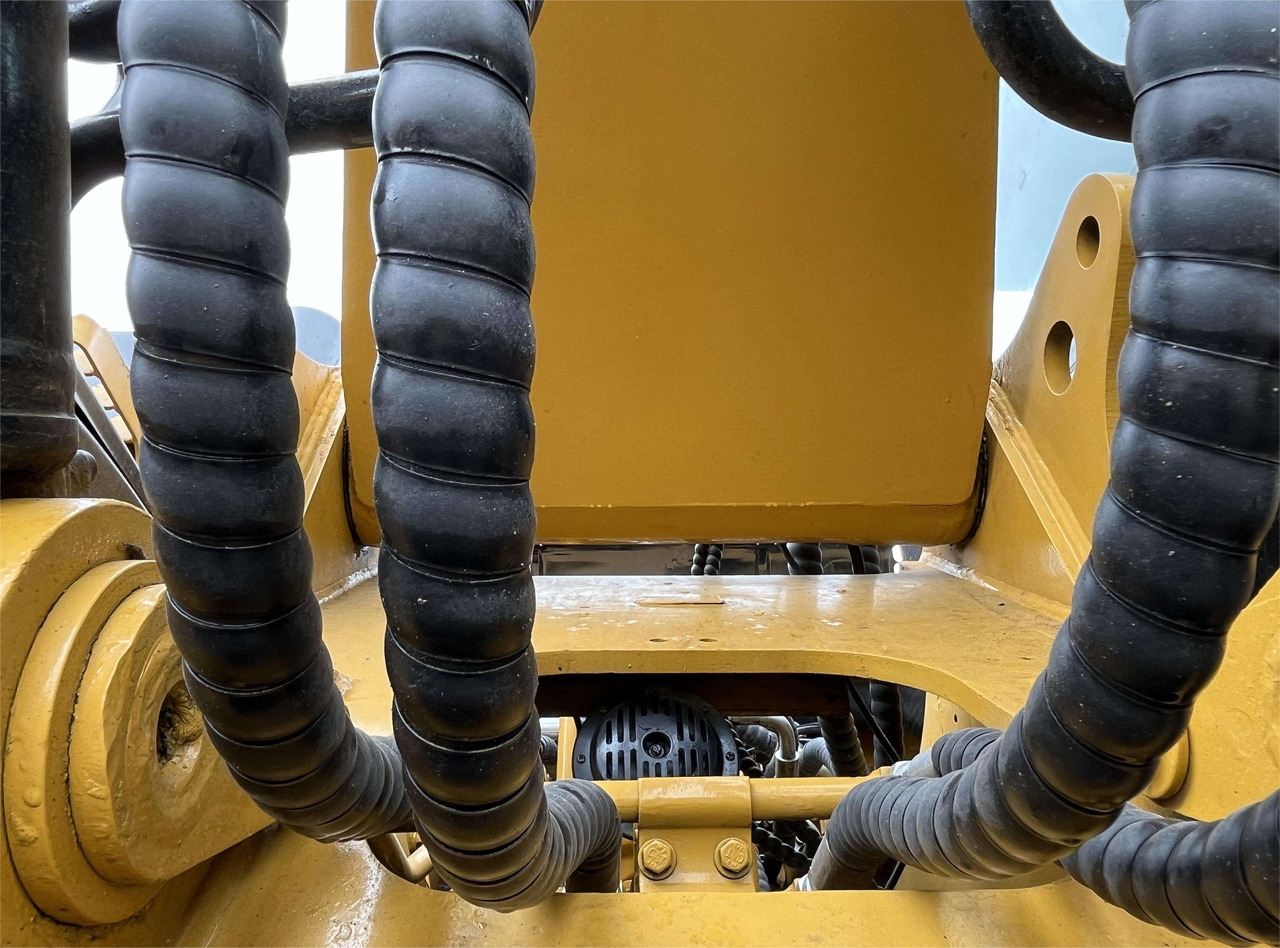 Hot sale Used Cat Excavator CAT 320D High Quality Japan Used Construction Machine 20ton Excavator cat320d - 履带式挖掘机:图5 Hot sale Used Cat Excavator CAT 320D High Quality Japan Used Construction Machine 20ton Excavator cat320d - 履带式挖掘机:图5