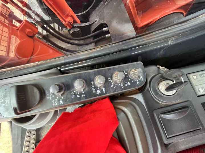 Hot sale Used Hitachi ZX120 digger medium size Excavator second hand excavator - 履带式挖掘机:图4 Hot sale Used Hitachi ZX120 digger medium size Excavator second hand excavator - 履带式挖掘机:图4