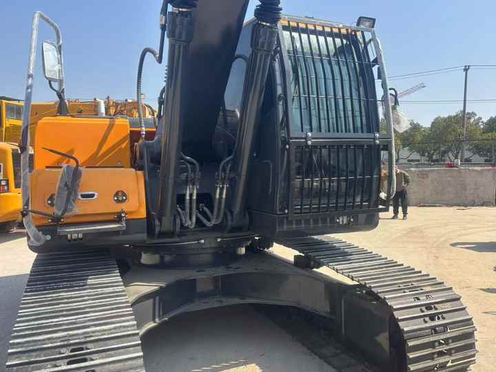 Korea 22 Ton Hyundai 220 Excavator R220LC-9s Used Hyundai Excavator 220 Used Hyundai 220-9 225LC Machine for Construction - 挖掘机:图4 Korea 22 Ton Hyundai 220 Excavator R220LC-9s Used Hyundai Excavator 220 Used Hyundai 220-9 225LC Machine for Construction - 挖掘机:图4