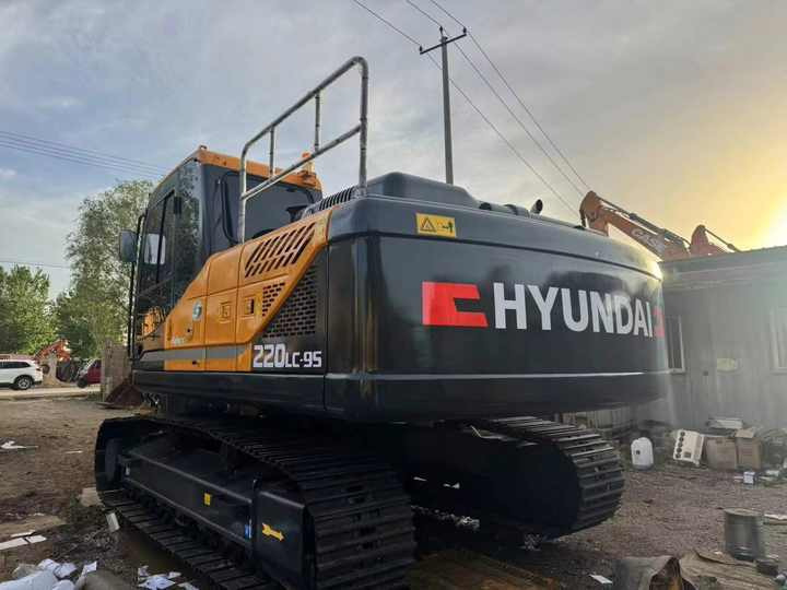 Korea Original Used Hyundai 220LC-9S Excavator Used Robex Hyundai 220 Excavator 220LC-9S Used Excavators for Sale - 挖掘机:图3 Korea Original Used Hyundai 220LC-9S Excavator Used Robex Hyundai 220 Excavator 220LC-9S Used Excavators for Sale - 挖掘机:图3