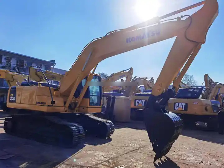 New Arrival Second Hand Pc200-8 Komatsu 20 Ton Crawler Excavator Komatsu Pc 200-8 Used Komatsu Pc 200 Excavator For Sale - 挖掘机:图3 New Arrival Second Hand Pc200-8 Komatsu 20 Ton Crawler Excavator Komatsu Pc 200-8 Used Komatsu Pc 200 Excavator For Sale - 挖掘机:图3