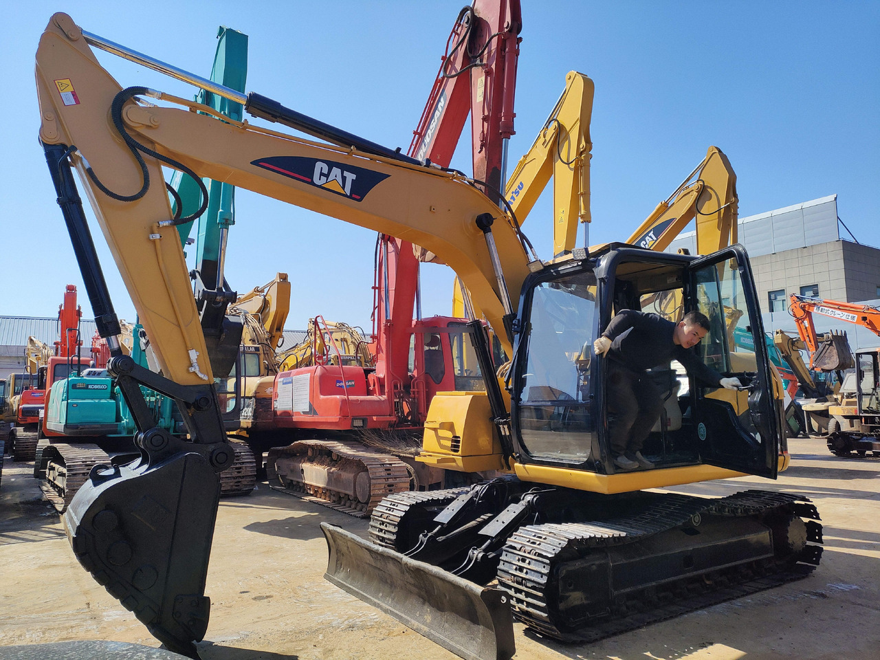 Original Well-Maintained CAT 312C Used Excavator for Sale - 履带式挖掘机:图4 Original Well-Maintained CAT 312C Used Excavator for Sale - 履带式挖掘机:图4